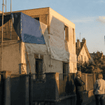 surélévation maison et voisinage quartier urbain